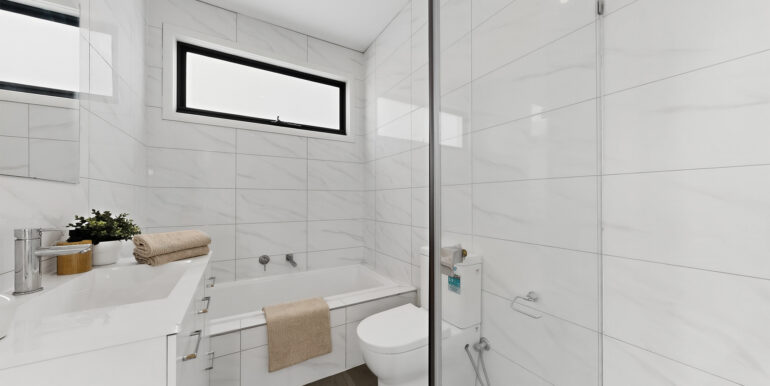 07_unit_1_27_burnett_avenue_braybrook_vic_3019