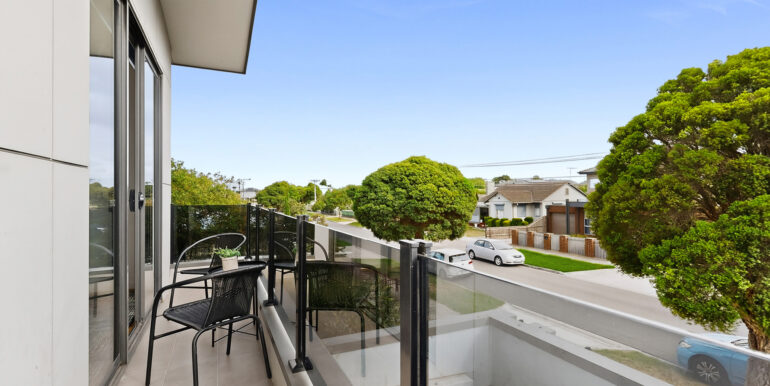 13_unit_1_27_burnett_avenue_braybrook_vic_3019