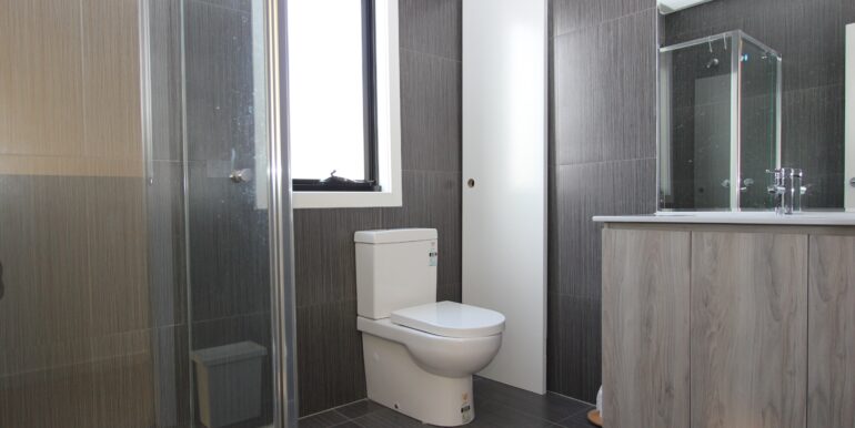 2-20 Bosquet st_bath