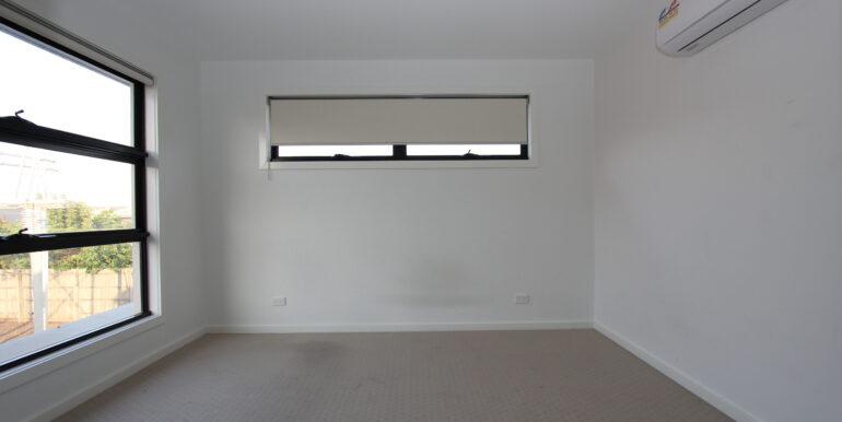 2-20 Bosquet st_bed1