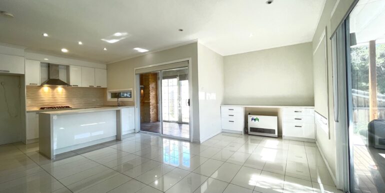23b Stirling st_open