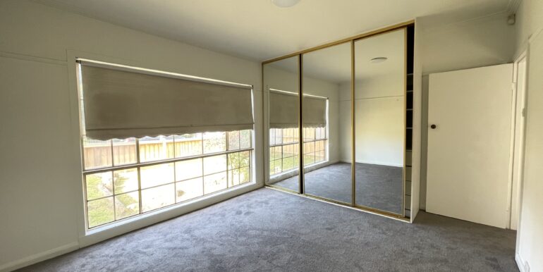 7 gregory_bed1