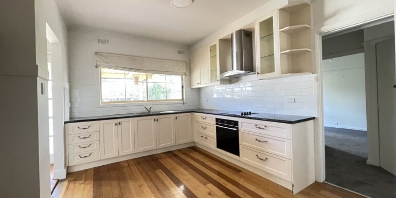 7 gregory_kitchen