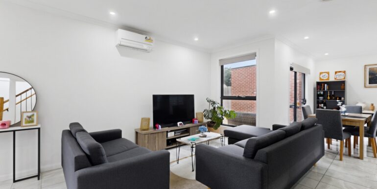 01_townhouse_1_32_marnoo_street_braybrook_victoria_3019-edit