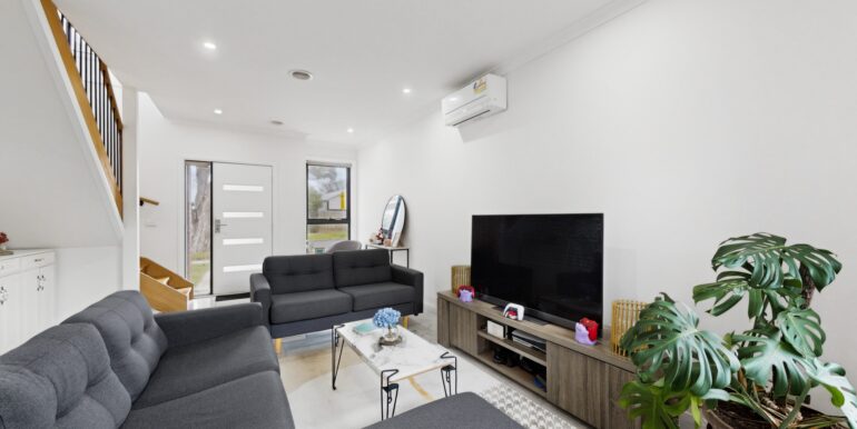 02_townhouse_1_32_marnoo_street_braybrook_victoria_3019-edit