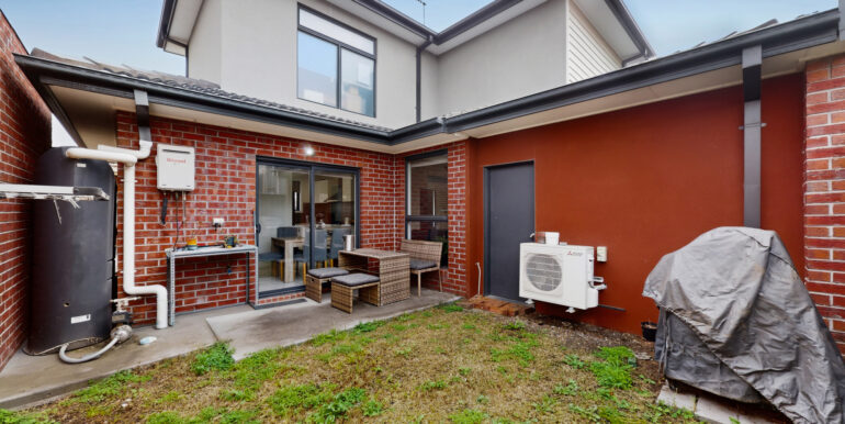 10_townhouse_1_32_marnoo_street_braybrook_victoria_3019-edit