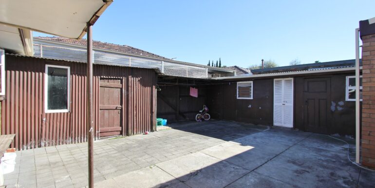 110a Commercial rd_common