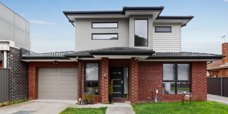 14_townhouse_1_32_marnoo_street_braybrook_victoria_3019-edit